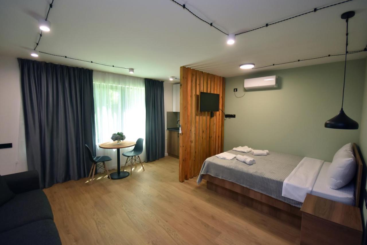 Pine Aparthotel シェックブティリ エクステリア 写真